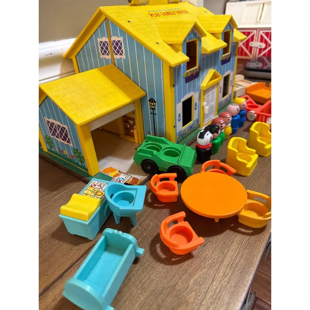 Vintage Fisher-Price Little People Play Family House 952 Blue Yellow 1970s Set